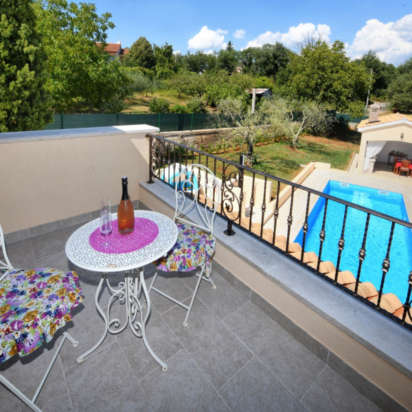 Villa Emilia, Villa Emilia Vižinada